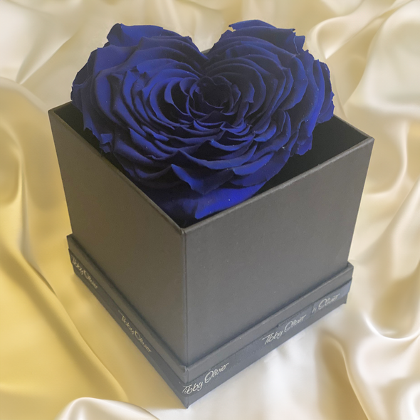Extra Large Immortelle Rose Blossom Box - Blue Heart - Tibby Olivier